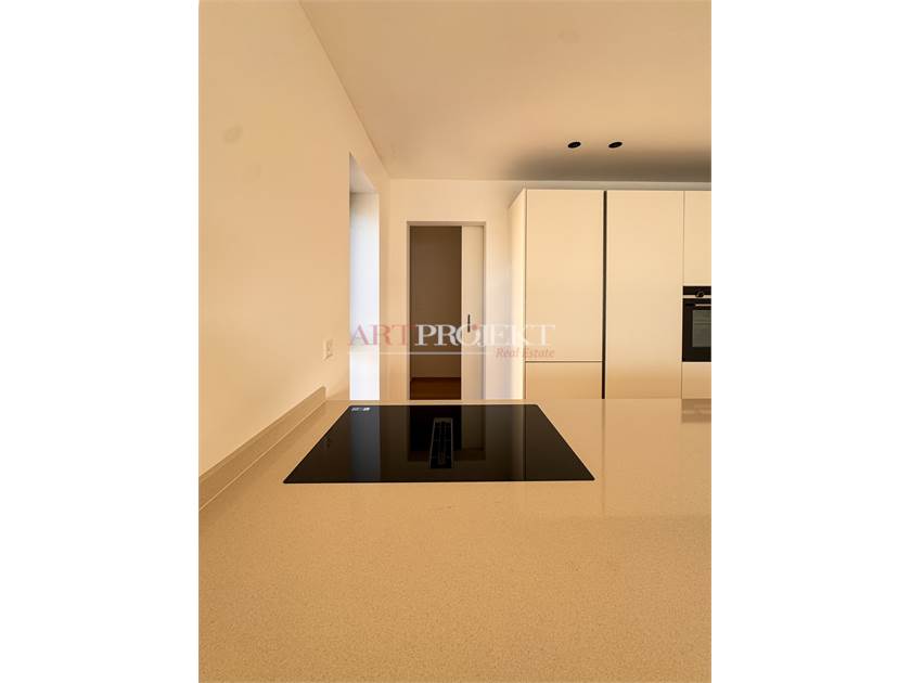 RAFFINATO APPARTAMENTO DI 3.5 LOCALI A MASSAGNO / ArtProjekt SA