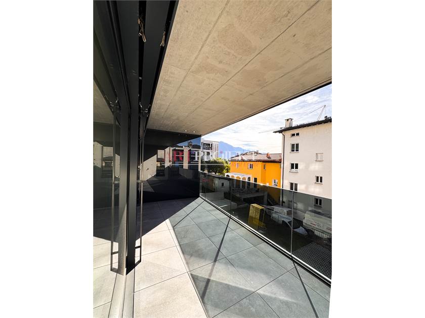 RAFFINATO APPARTAMENTO DI 3.5 LOCALI A MASSAGNO / ArtProjekt SA