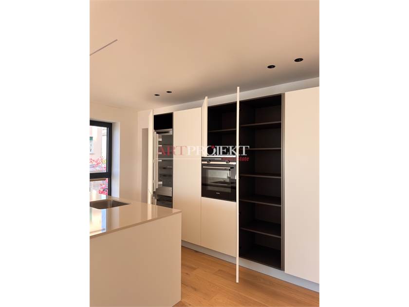 RAFFINATO APPARTAMENTO DI 3.5 LOCALI A MASSAGNO / ArtProjekt SA