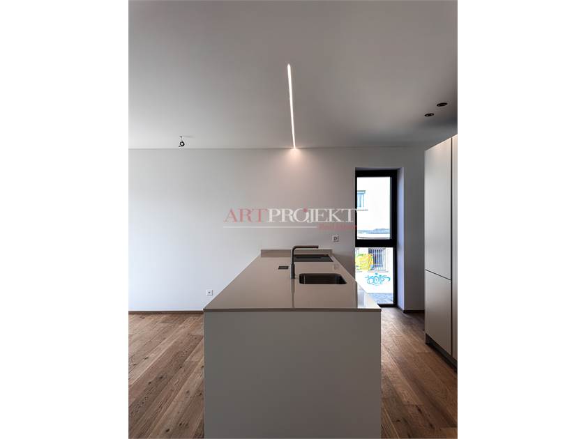 RAFFINATO APPARTAMENTO DI 3.5 LOCALI A MASSAGNO / ArtProjekt SA
