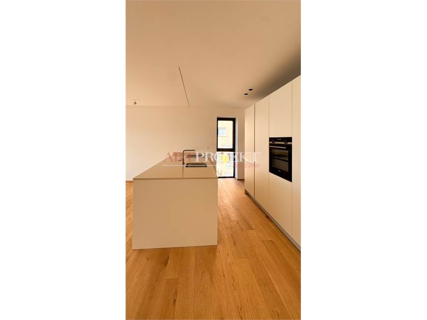 RAFFINATO APPARTAMENTO DI 3.5 LOCALI A MASSAGNO / ArtProjekt SA