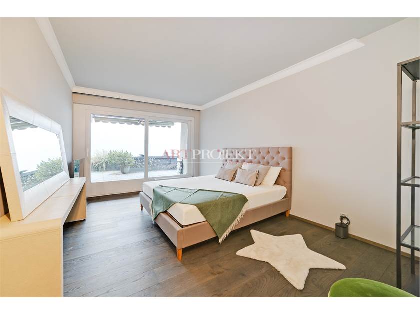 PRESTIGIOSO 3.5 LOCALI CON VISTA LAGO A PORZA / ArtProjekt SA