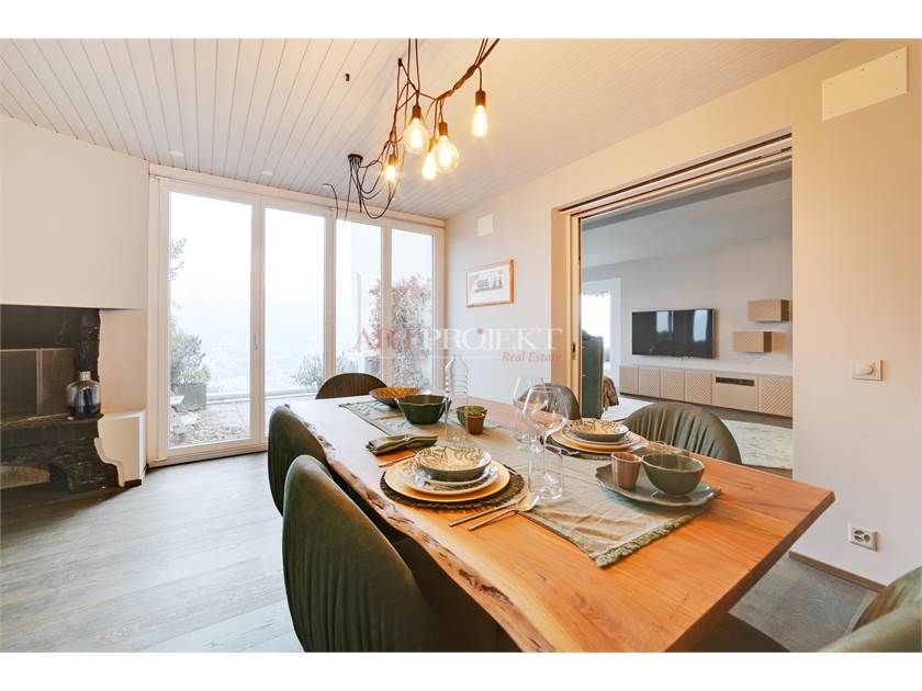 PRESTIGIOSO 3.5 LOCALI CON VISTA LAGO A PORZA / ArtProjekt SA