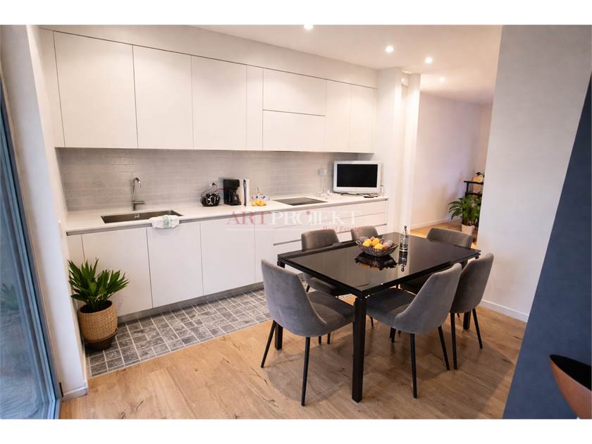 Massagno (TI) – Luminoso 4.5 locali con 2 posti auto in autorimessa / ArtProjekt SA