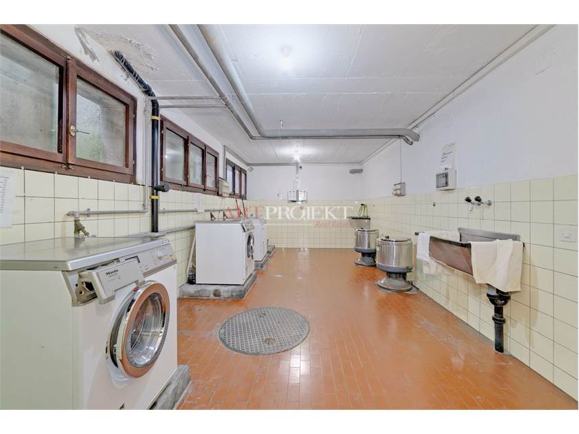 Chiasso – Income-generating residential building with strong investment potential / ArtProjekt SA