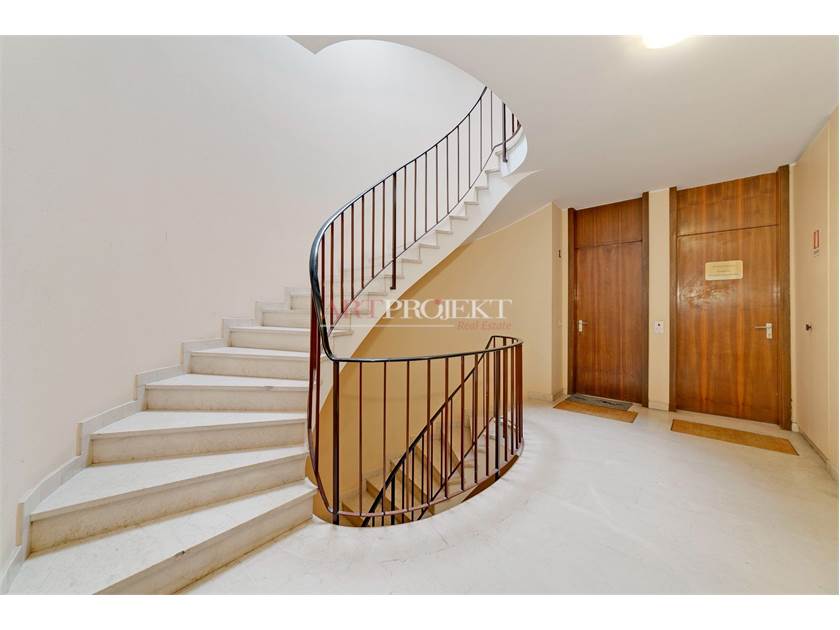 Chiasso – Income-generating residential building with strong investment potential / ArtProjekt SA