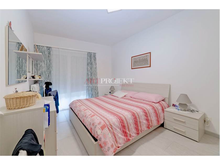 Chiasso – Income-generating residential building with strong investment potential / ArtProjekt SA