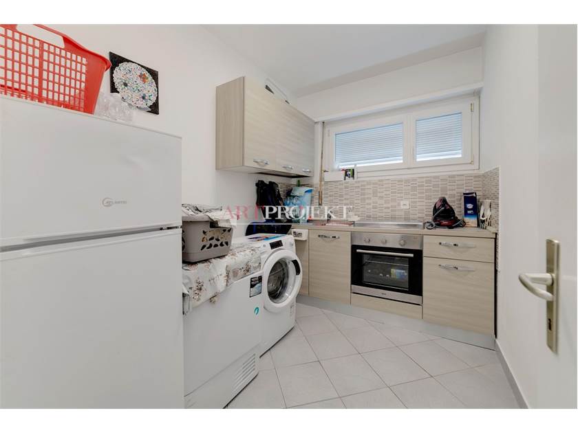 Chiasso – Income-generating residential building with strong investment potential / ArtProjekt SA