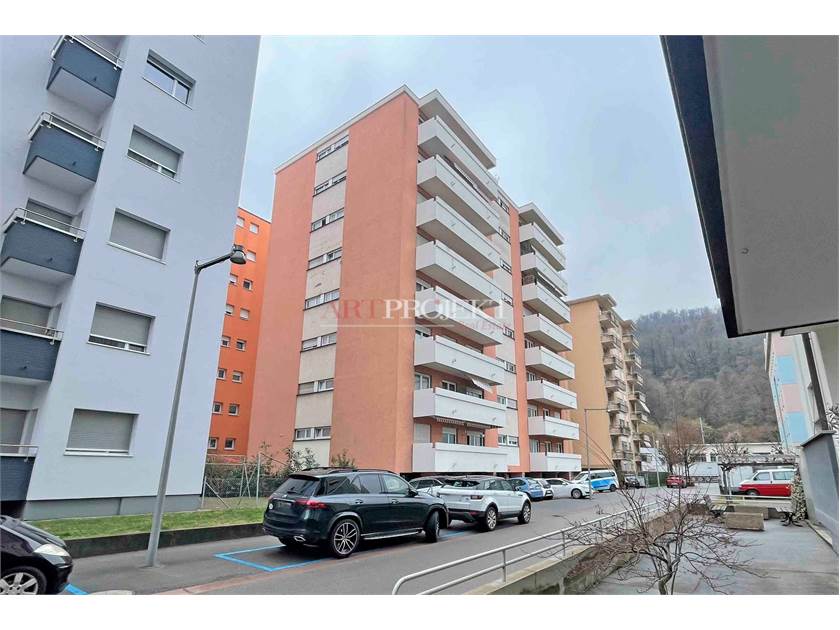 Chiasso – Income-generating residential building with strong investment potential / ArtProjekt SA
