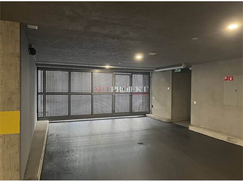 Überdachter Parkplatz zu Vermieten – Massagno / ArtProjekt SA