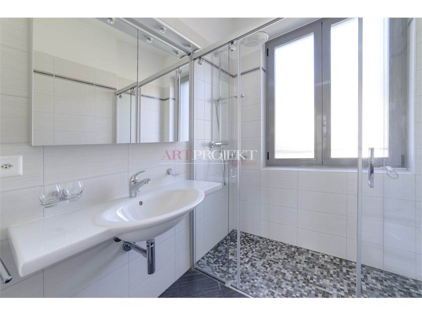 4.5 LOCALI DI PRESTIGIO A LUGANO / ArtProjekt SA