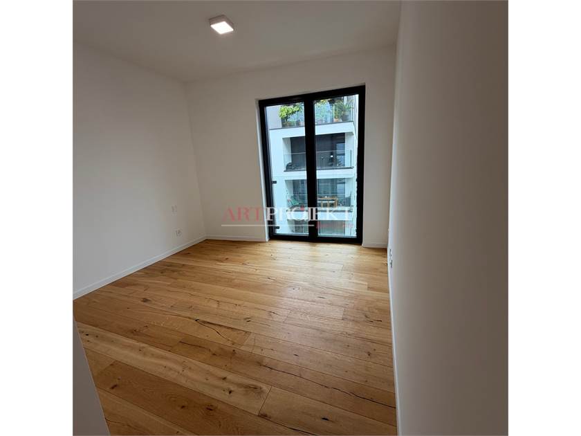 Massagno (TI) – Helle 4.5-Zimmer-Wohnung mit 2 Parkplätzen in der Tiefgarage / ArtProjekt SA