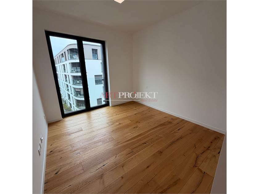 Massagno (TI) – Helle 4.5-Zimmer-Wohnung mit 2 Parkplätzen in der Tiefgarage / ArtProjekt SA
