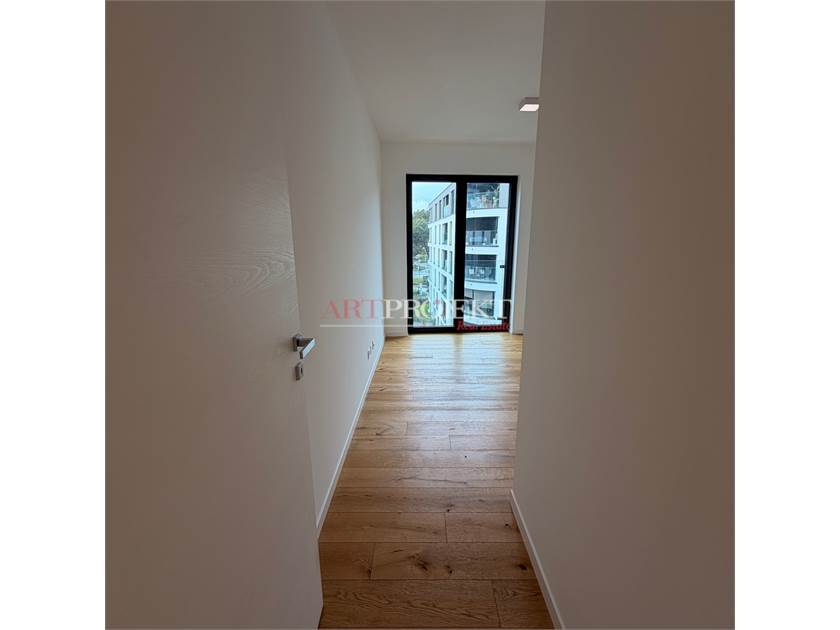 Massagno (TI) – Helle 4.5-Zimmer-Wohnung mit 2 Parkplätzen in der Tiefgarage / ArtProjekt SA