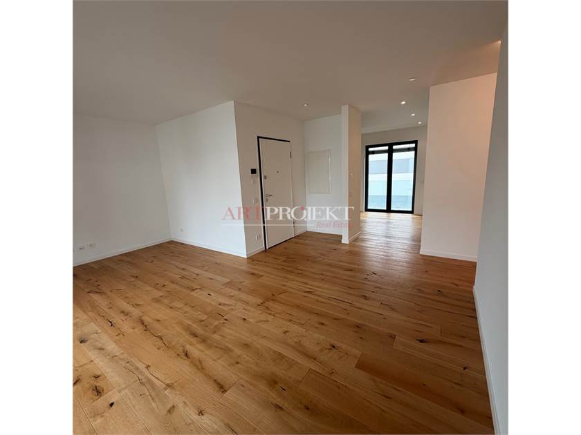 Massagno (TI) – Helle 4.5-Zimmer-Wohnung mit 2 Parkplätzen in der Tiefgarage / ArtProjekt SA